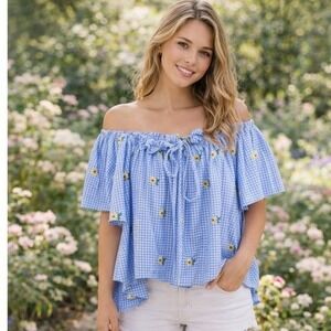 NWT Romeo + Juliet Blue Gingham‎ Floral Embroidered Off Shoulder Blouse peasant